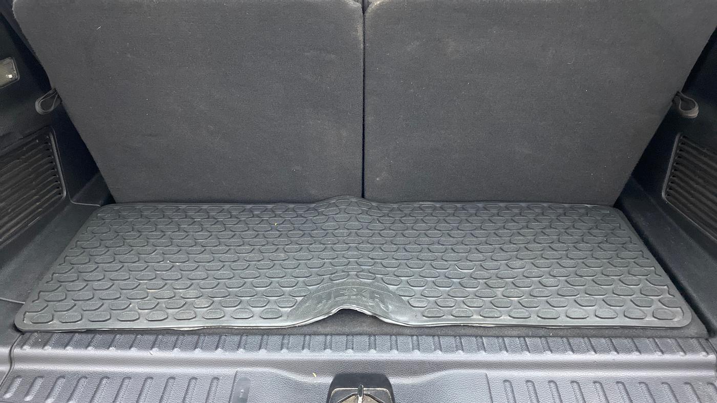 2017 Tata Hexa Varicor 400 XTA, Diesel, Automatic, 78,916 km, Boot Inside