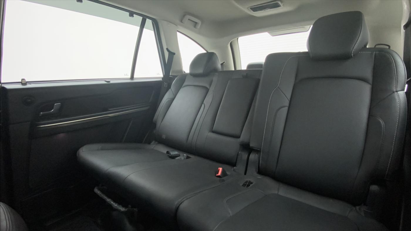 2017 Tata Hexa Varicor 400 XTA, Diesel, Automatic, 78,916 km, Reclining Back Row Seats