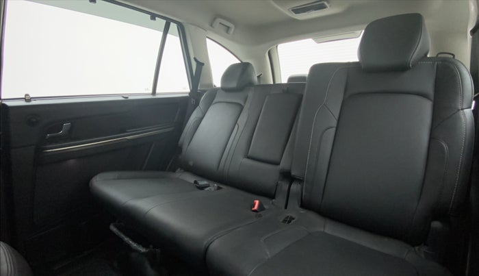 2017 Tata Hexa Varicor 400 XTA, Diesel, Automatic, 78,916 km, Reclining Back Row Seats