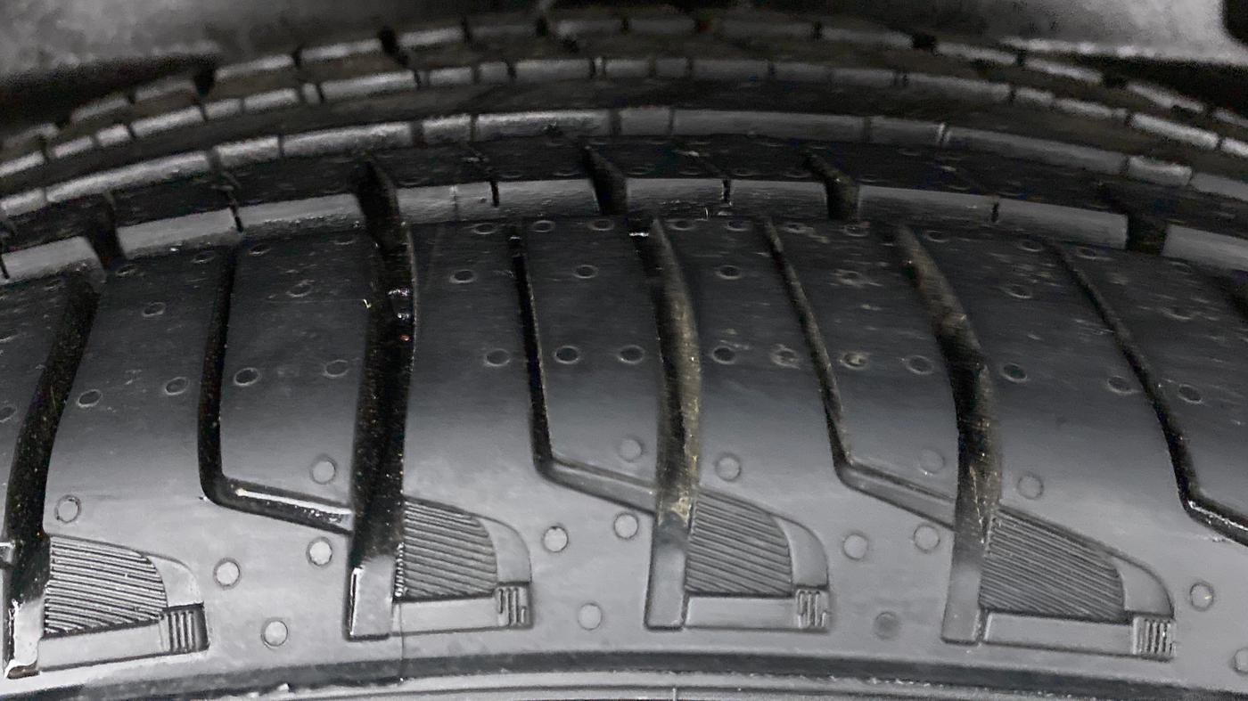 2017 Tata Hexa Varicor 400 XTA, Diesel, Automatic, 78,916 km, Left Rear Tyre Tread