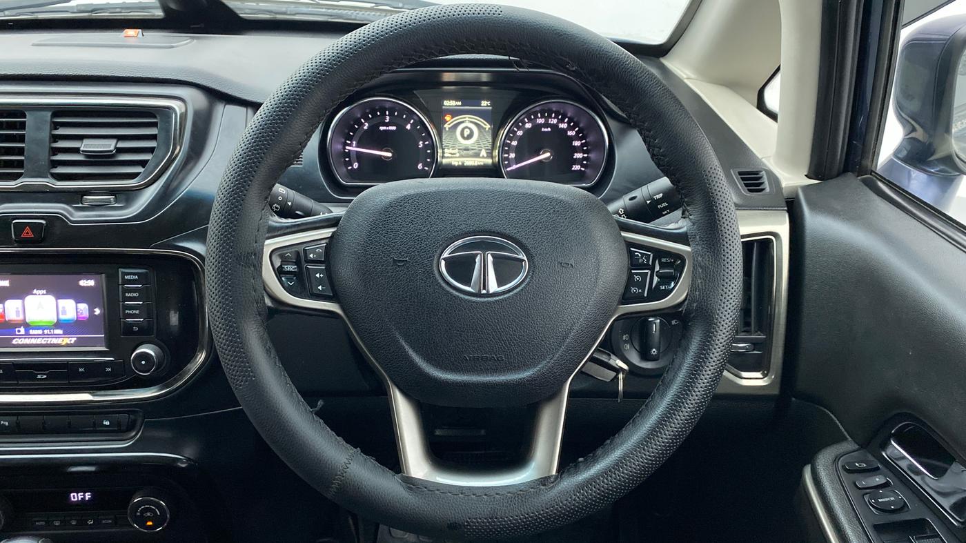 2017 Tata Hexa Varicor 400 XTA, Diesel, Automatic, 78,916 km, Steering Wheel Close Up