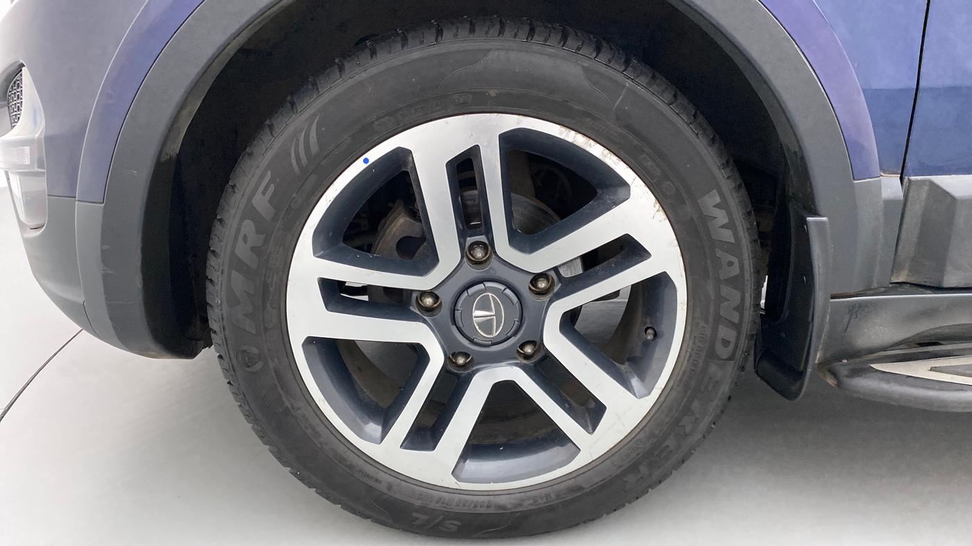 2017 Tata Hexa Varicor 400 XTA, Diesel, Automatic, 78,916 km, Left Front Wheel