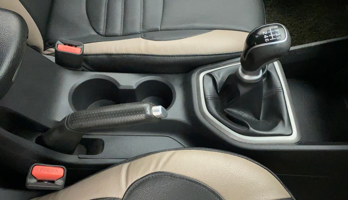2017 Hyundai Creta E PLUS 1.6 PETROL, Petrol, Manual, 57,918 km, Gear Lever