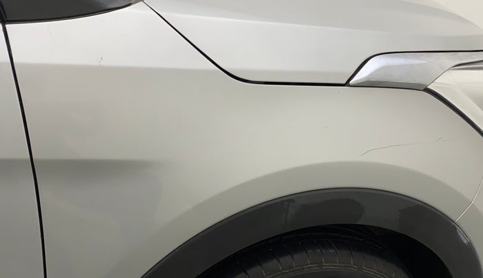 2017 Hyundai Creta E PLUS 1.6 PETROL, Petrol, Manual, 57,918 km, Right fender - Minor scratches
