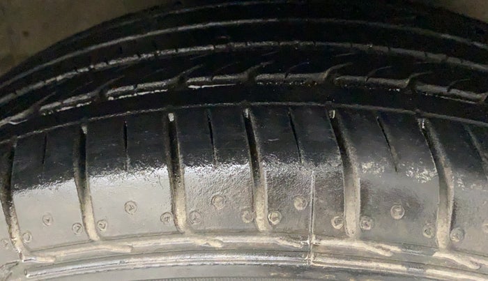 2017 Hyundai Creta E PLUS 1.6 PETROL, Petrol, Manual, 57,918 km, Right Front Tyre Tread