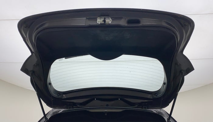 2018 Maruti S Cross ZETA 1.3, Diesel, Manual, 1,22,827 km, Boot Door Open