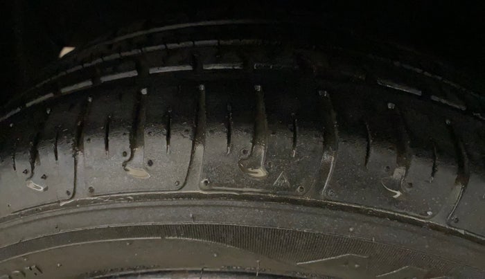 2015 Hyundai Xcent S 1.2, Petrol, Manual, 63,696 km, Left Front Tyre Tread