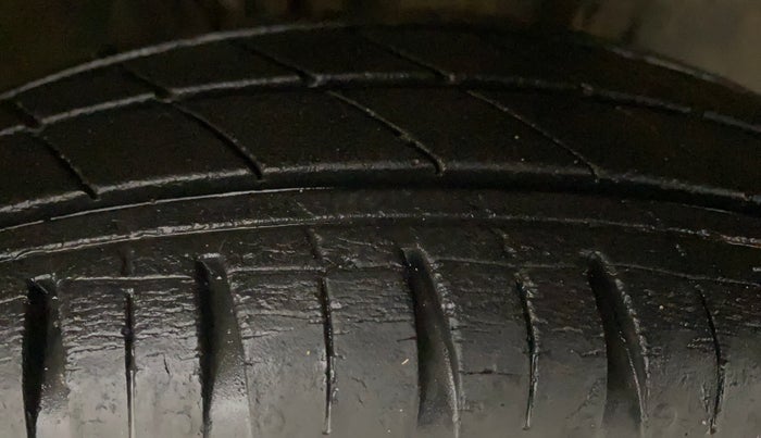 2020 Renault Kwid RXL, Petrol, Manual, 23,126 km, Right Front Tyre Tread