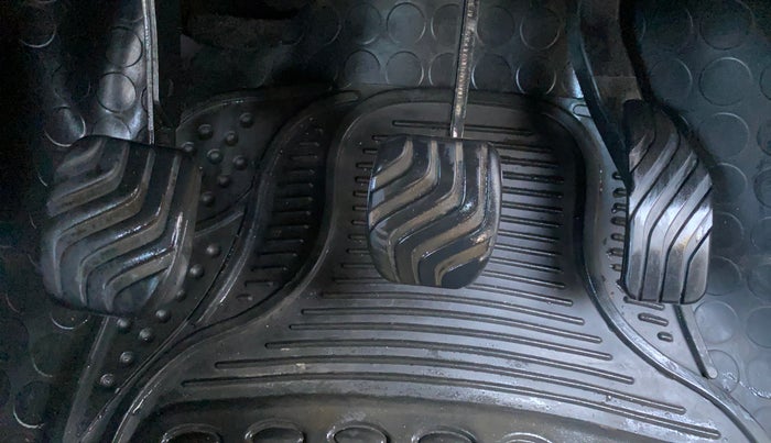 2020 Renault Kwid RXL, Petrol, Manual, 23,126 km, Pedals