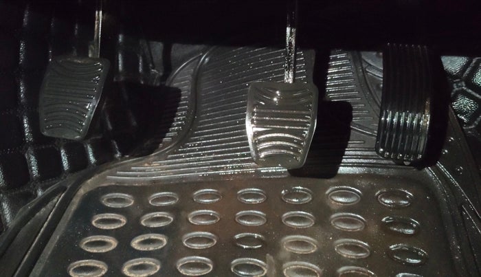 2022 Mahindra Thar LX HT PETROL 4WD MT, Petrol, Manual, 12,091 km, Pedals