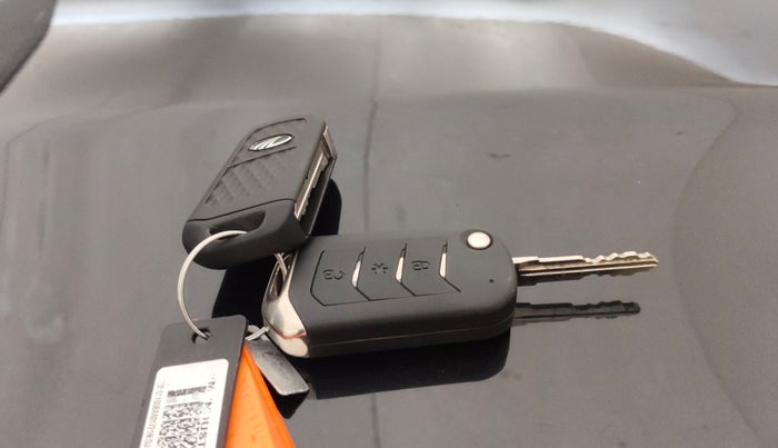 2022 Mahindra Thar LX HT PETROL 4WD MT, Petrol, Manual, 12,091 km, Key Close Up