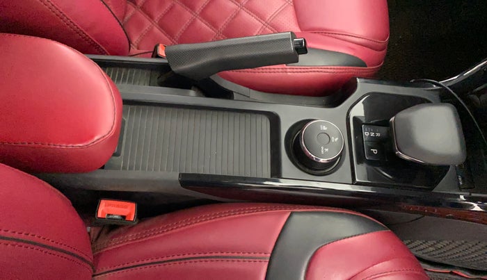 2025 Tata Curvv Creative 1.2 Petrol 7DCA, CNG, Automatic, 19,564 km, Gear Lever