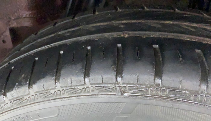 2015 Honda Jazz 1.2L I-VTEC V AT, Petrol, Automatic, 53,282 km, Left Rear Tyre Tread