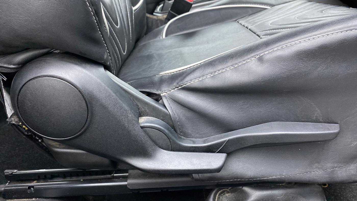 2019 Maruti Baleno ZETA PETROL 1.2, Petrol, Manual, 25,468 km, Driver Side Adjustment Panel