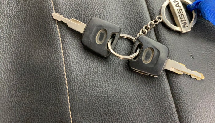 2016 Datsun Redi Go T (O), Petrol, Manual, 58,519 km, Key Close Up