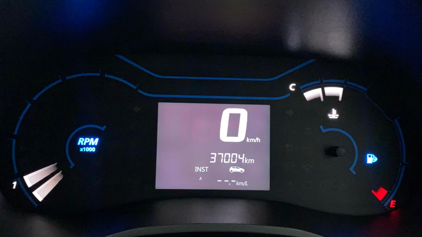 2021 Renault Kwid RXT 1.0 (O), Petrol, Manual, 37,048 km, Odometer Image