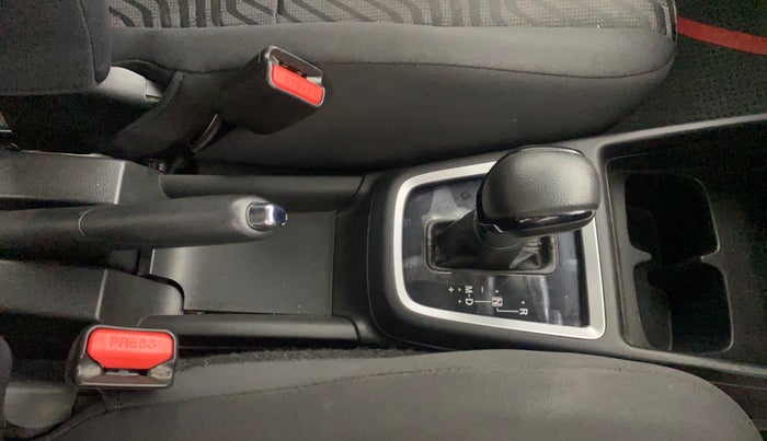 2022 Maruti Swift ZXI AMT, Petrol, Automatic, 41,464 km, Gear Lever