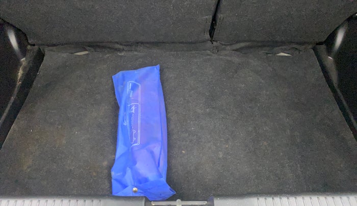 2022 Maruti Swift ZXI AMT, Petrol, Automatic, 41,464 km, Boot Inside