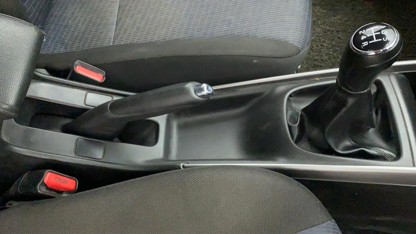 2020 Maruti Baleno ZETA PETROL 1.2, Petrol, Manual, 20,856 km, Gear Lever