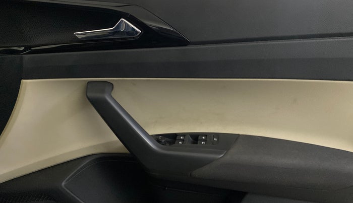 2022 Skoda SLAVIA AMBITION 1.0L TSI AT, Petrol, Automatic, 81,928 km, Driver Side Door Panels Control