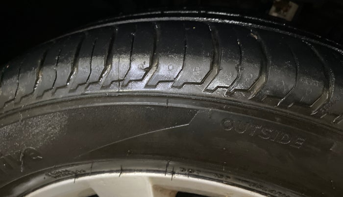 2022 Skoda SLAVIA AMBITION 1.0L TSI AT, Petrol, Automatic, 81,928 km, Right Front Tyre Tread