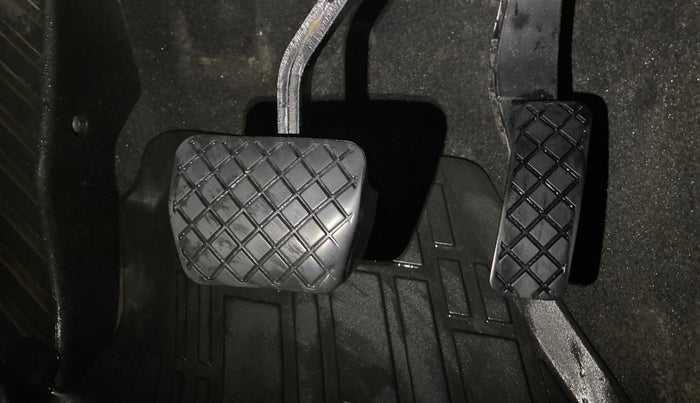 2022 Skoda SLAVIA AMBITION 1.0L TSI AT, Petrol, Automatic, 81,928 km, Pedals