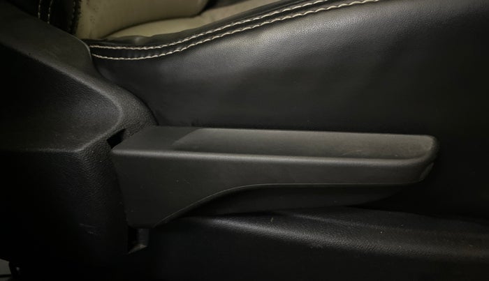 2022 Skoda SLAVIA AMBITION 1.0L TSI AT, Petrol, Automatic, 81,928 km, Driver Side Adjustment Panel