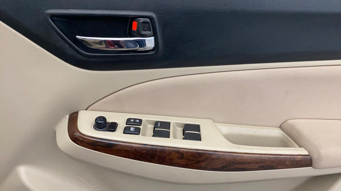2019 Maruti Dzire ZXI, Petrol, Manual, 43,145 km, Driver Side Door Panels Control