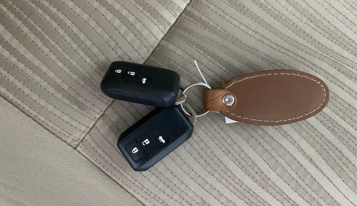 2019 Maruti Dzire ZXI, Petrol, Manual, 43,145 km, Key Close Up