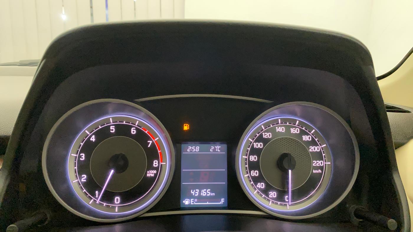 2019 Maruti Dzire ZXI, Petrol, Manual, 43,145 km, Odometer Image