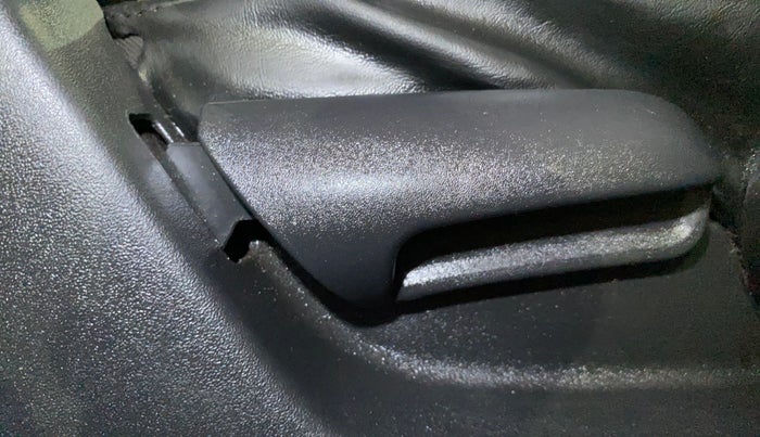 2020 Maruti S Cross ZETA 1.5, Petrol, Manual, 1,07,423 km, Driver Side Adjustment Panel