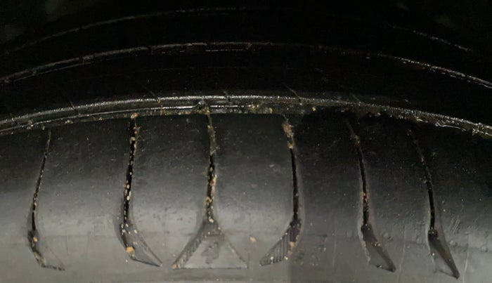 2020 Maruti S Cross ZETA 1.5, Petrol, Manual, 1,07,423 km, Left Front Tyre Tread