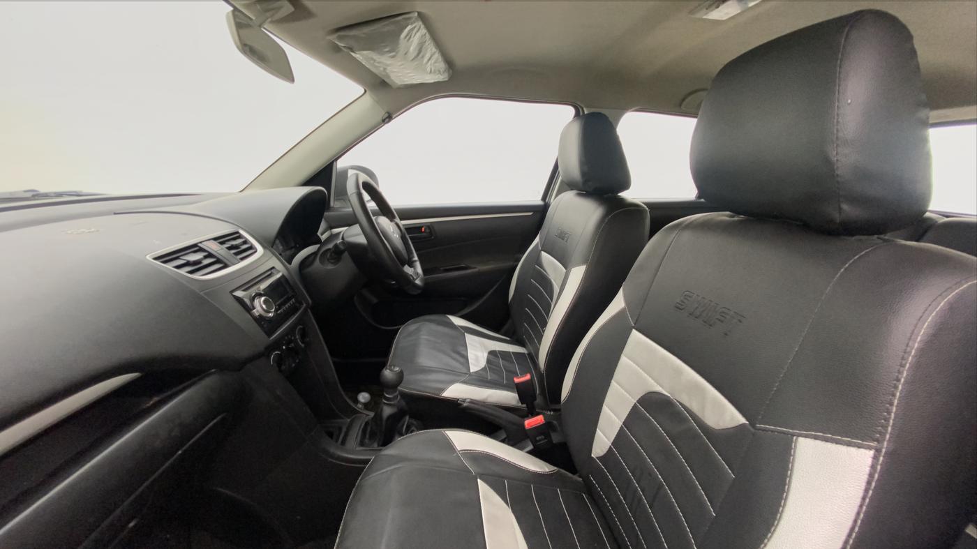 2016 Maruti Swift LXI (O), Petrol, Manual, 30,150 km, Right Side Front Door Cabin