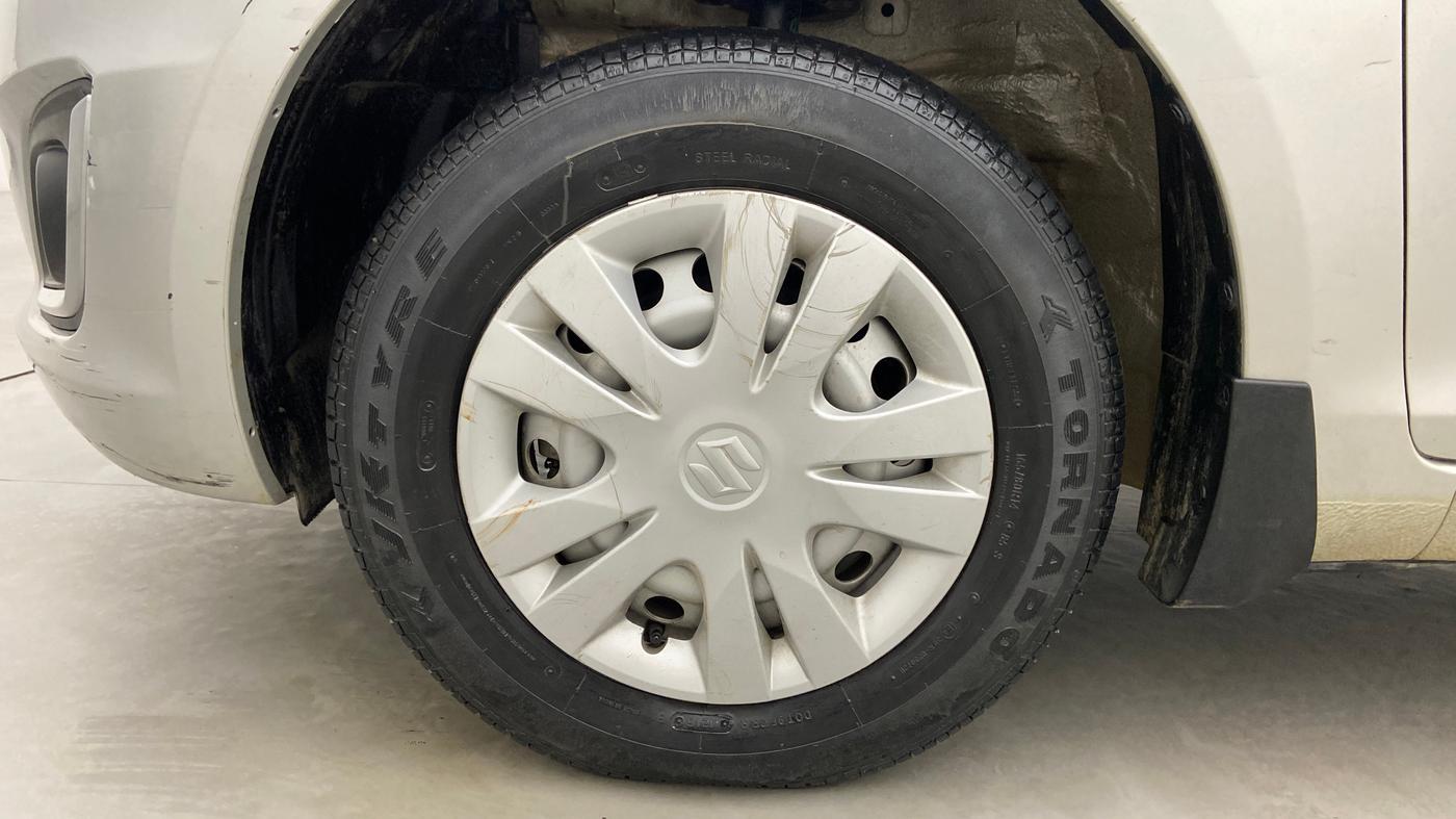 2016 Maruti Swift LXI (O), Petrol, Manual, 30,150 km, Left Front Wheel