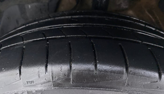 2020 MG HECTOR SHARP DCT PETROL, Petrol, Automatic, 17,655 km, Left Front Tyre Tread