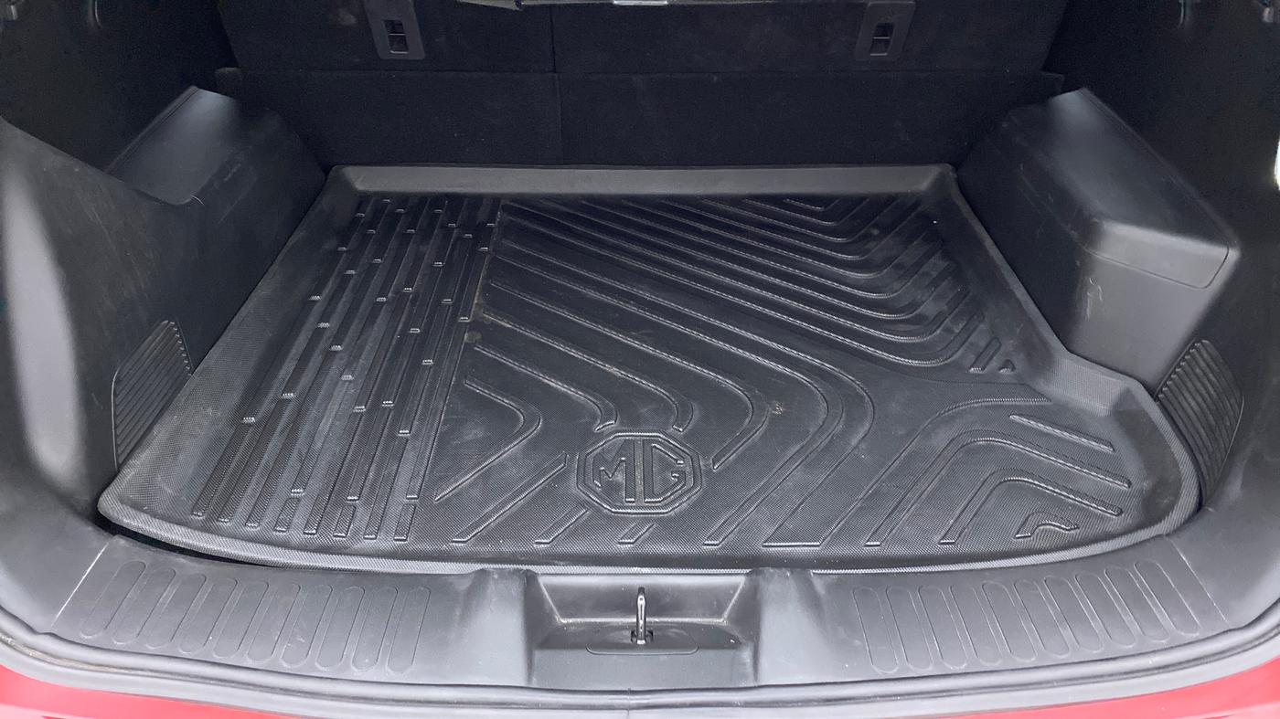 2020 MG HECTOR SHARP DCT PETROL, Petrol, Automatic, 17,655 km, Boot Inside