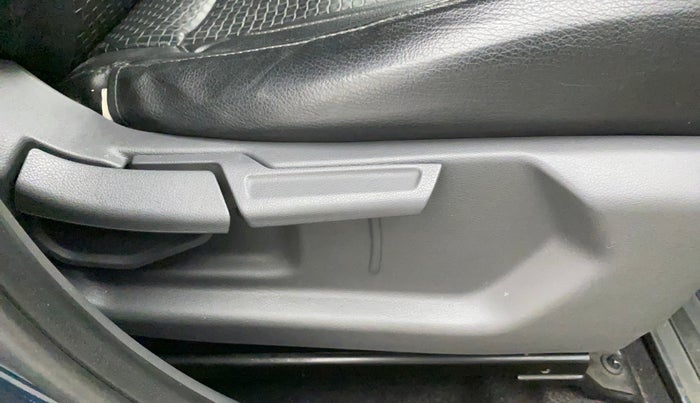 2020 Hyundai GRAND I10 NIOS SPORTZ AMT 1.2 KAPPA VTVT, Petrol, Automatic, 40,870 km, Driver Side Adjustment Panel