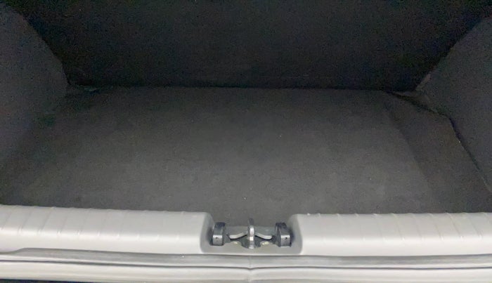2020 Hyundai GRAND I10 NIOS SPORTZ AMT 1.2 KAPPA VTVT, Petrol, Automatic, 40,870 km, Boot Inside
