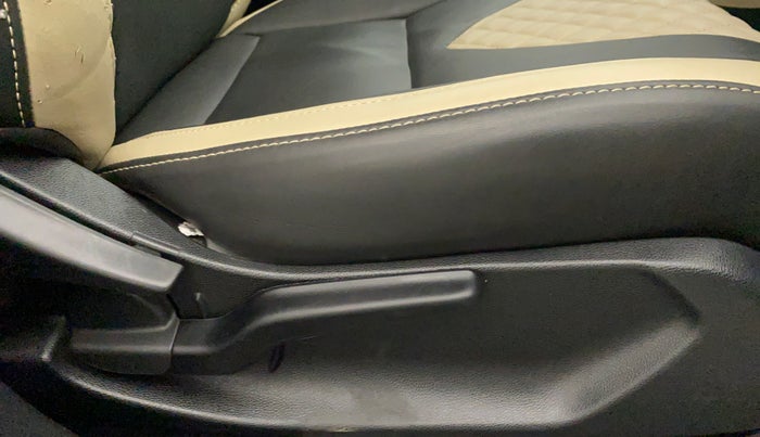 2021 Honda City 1.5L I-VTEC VX CVT, Petrol, Automatic, 13,784 km, Driver Side Adjustment Panel