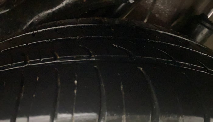2013 Honda Amaze 1.2L I-VTEC VX, Petrol, Manual, 68,584 km, Left Rear Tyre Tread