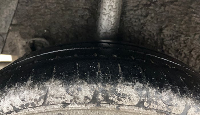 2015 Hyundai Grand i10 SPORTZ 1.2 KAPPA VTVT, Petrol, Manual, 43,553 km, Right Rear Tyre Tread