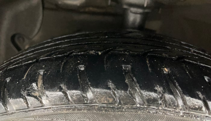 2015 Hyundai Grand i10 SPORTZ 1.2 KAPPA VTVT, Petrol, Manual, 43,553 km, Left Front Tyre Tread