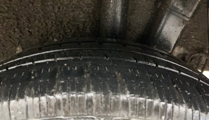 2015 Hyundai Grand i10 SPORTZ 1.2 KAPPA VTVT, Petrol, Manual, 43,553 km, Left Rear Tyre Tread