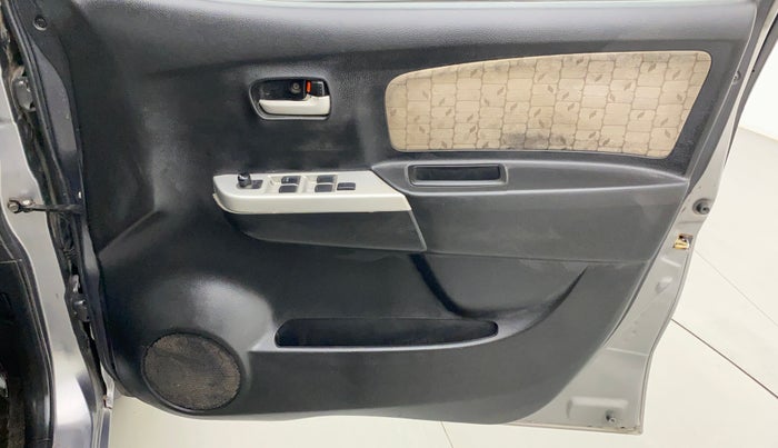 2014 Maruti Wagon R 1.0 VXI, Petrol, Manual, 98,390 km, Driver Side Door Panels Control