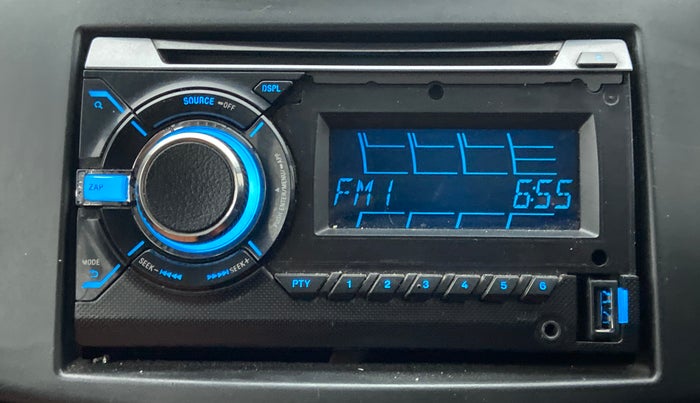 2013 Maruti Swift VXI, Petrol, Manual, 95,036 km, Infotainment System