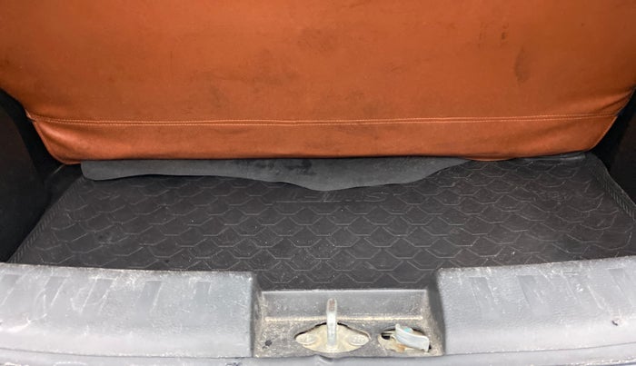 2013 Maruti Swift VXI, Petrol, Manual, 95,036 km, Boot Inside