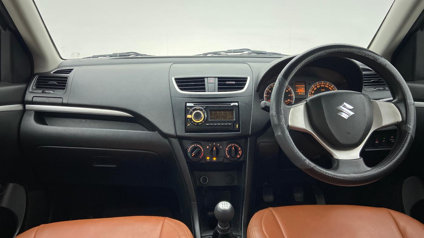 2013 Maruti Swift VXI, Petrol, Manual, 95,036 km, Dashboard