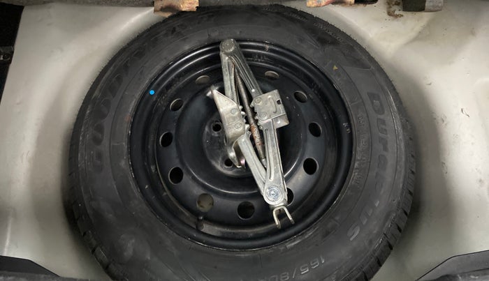 2013 Maruti Swift VXI, Petrol, Manual, 95,036 km, Dicky (Boot door) - Tool missing
