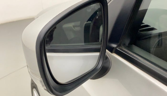 2017 Maruti IGNIS DELTA 1.2 AMT, Petrol, Automatic, 26,630 km, Left rear-view mirror - Mirror motor not working