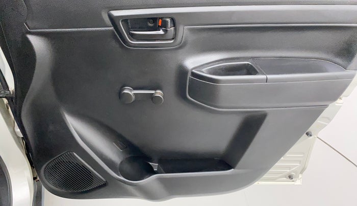 2020 Maruti S PRESSO LXI CNG, CNG, Manual, 48,146 km, Driver Side Door Panels Control